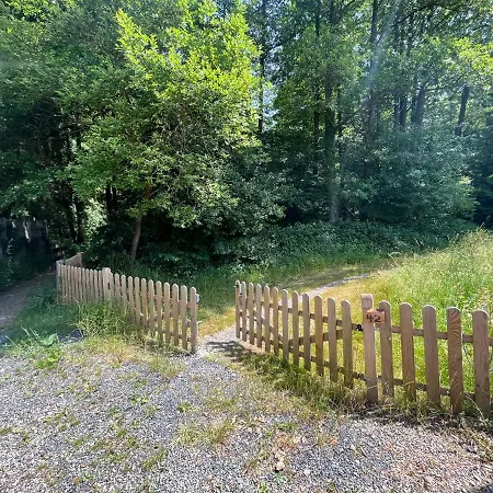 Semesterbostad Elfenhuette Eifel Rott (Eifel)